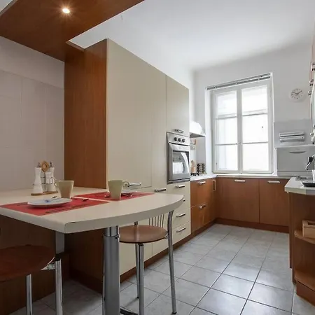 Appartamento Ginestre *